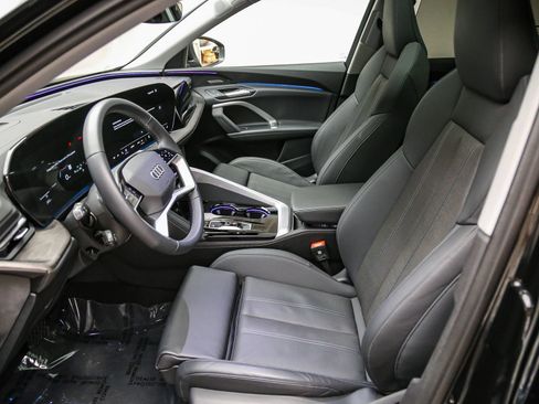 Certified 2025 Audi Q5 Premium w/ Premium Plus AWD/4WD image 19