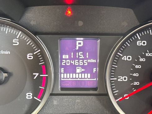 Used 2015 Subaru Crosstrek 2.0i Premium image 27