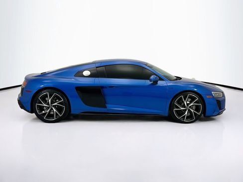 Used 2021 Audi R8 V10 RWD image 4