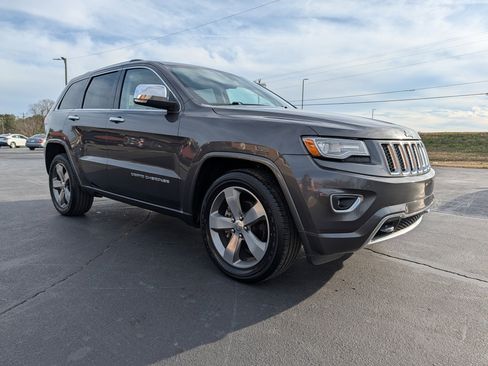Used 2014 Jeep Grand Cherokee Overland w/ Trailer Tow Group IV image 4