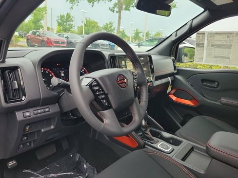 New 2026 Nissan Frontier PRO-4X w/ Tow Package AWD/4WD image 16