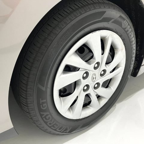 Used 2020 Hyundai Elantra SE w/ Cargo Package (C1) FWD image 7