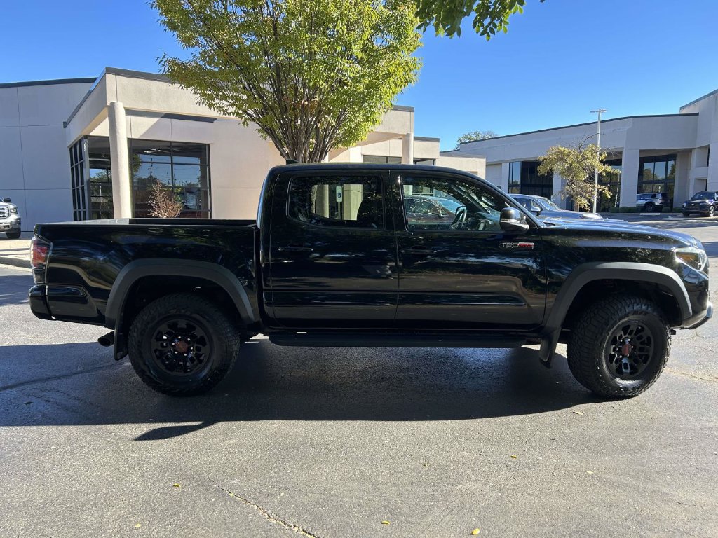 Used 2019 Toyota Tacoma TRD Pro AWD/4WD image 2