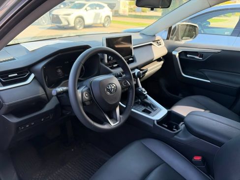 Used 2023 Toyota RAV4 XLE Premium AWD/4WD image 6