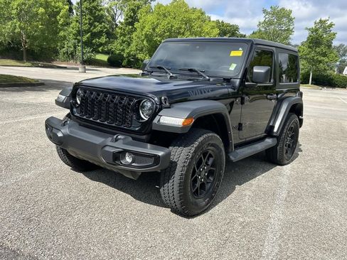 Used 2024 Jeep Wrangler Sport AWD/4WD image 3