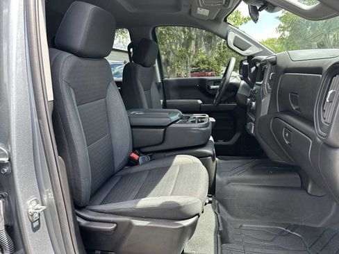 Certified 2025 Chevrolet Silverado 1500 Custom RWD image 33