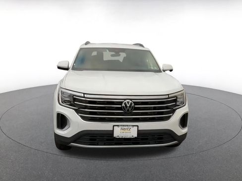 Used 2025 Volkswagen Atlas SE image 5