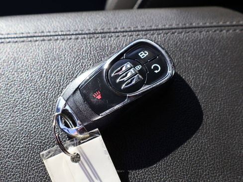 Used 2025 Buick Encore GX Preferred FWD image 23