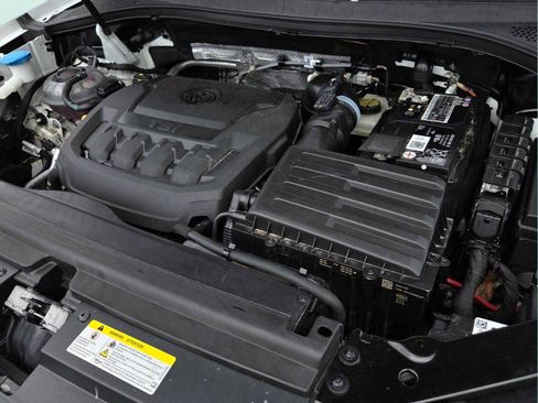 Used 2022 Volkswagen Tiguan SE R-Line image 20