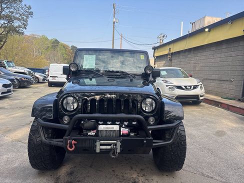 Used 2014 Jeep Wrangler Sahara AWD/4WD image 3
