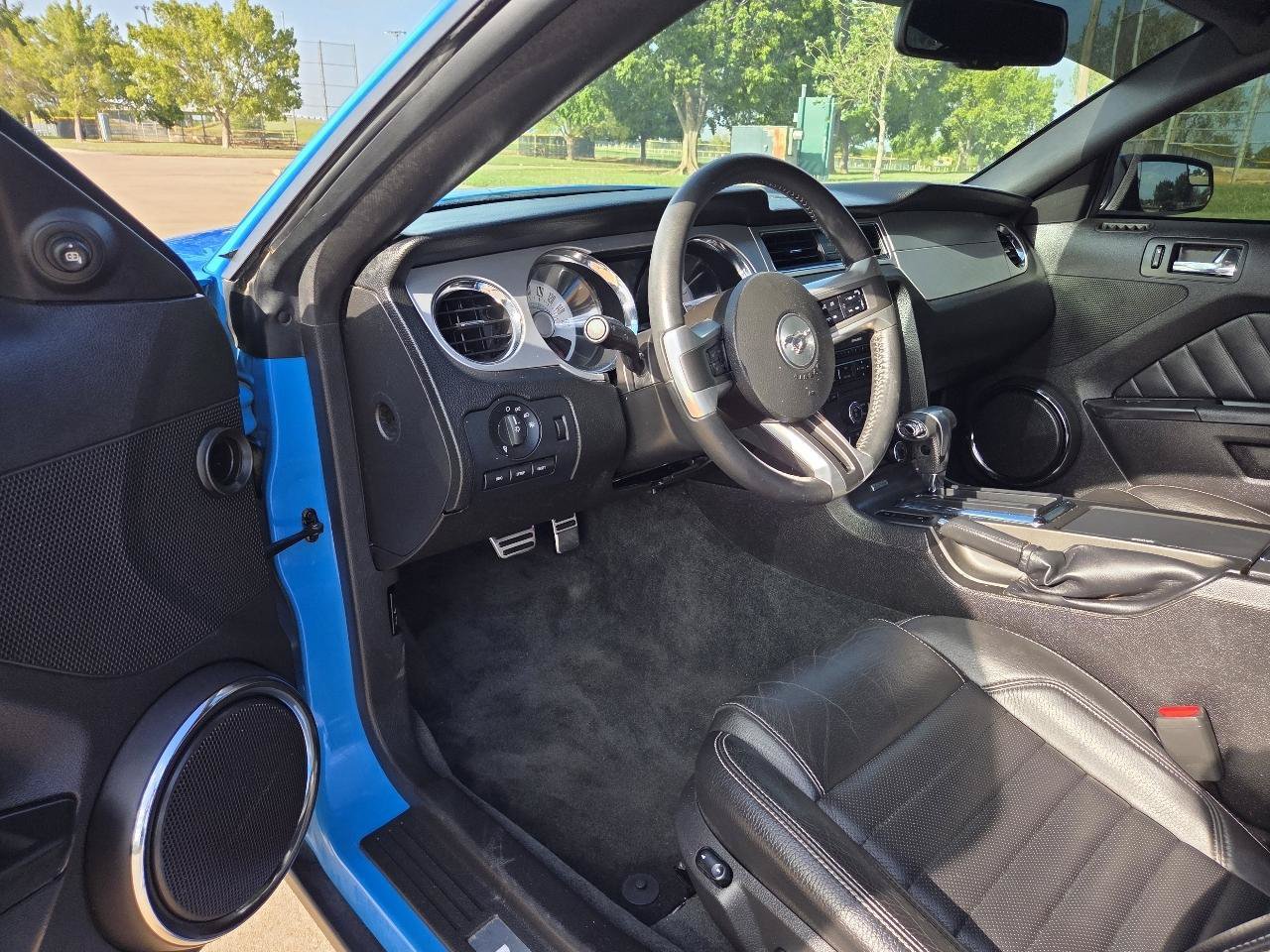 Used 2012 Ford Mustang Premium RWD image 13