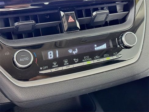 Used 2023 Toyota Corolla LE image 17
