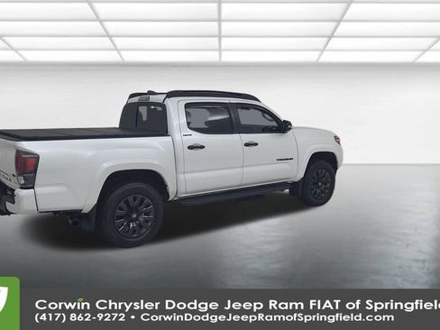 Used 2023 Toyota Tacoma Limited image 15