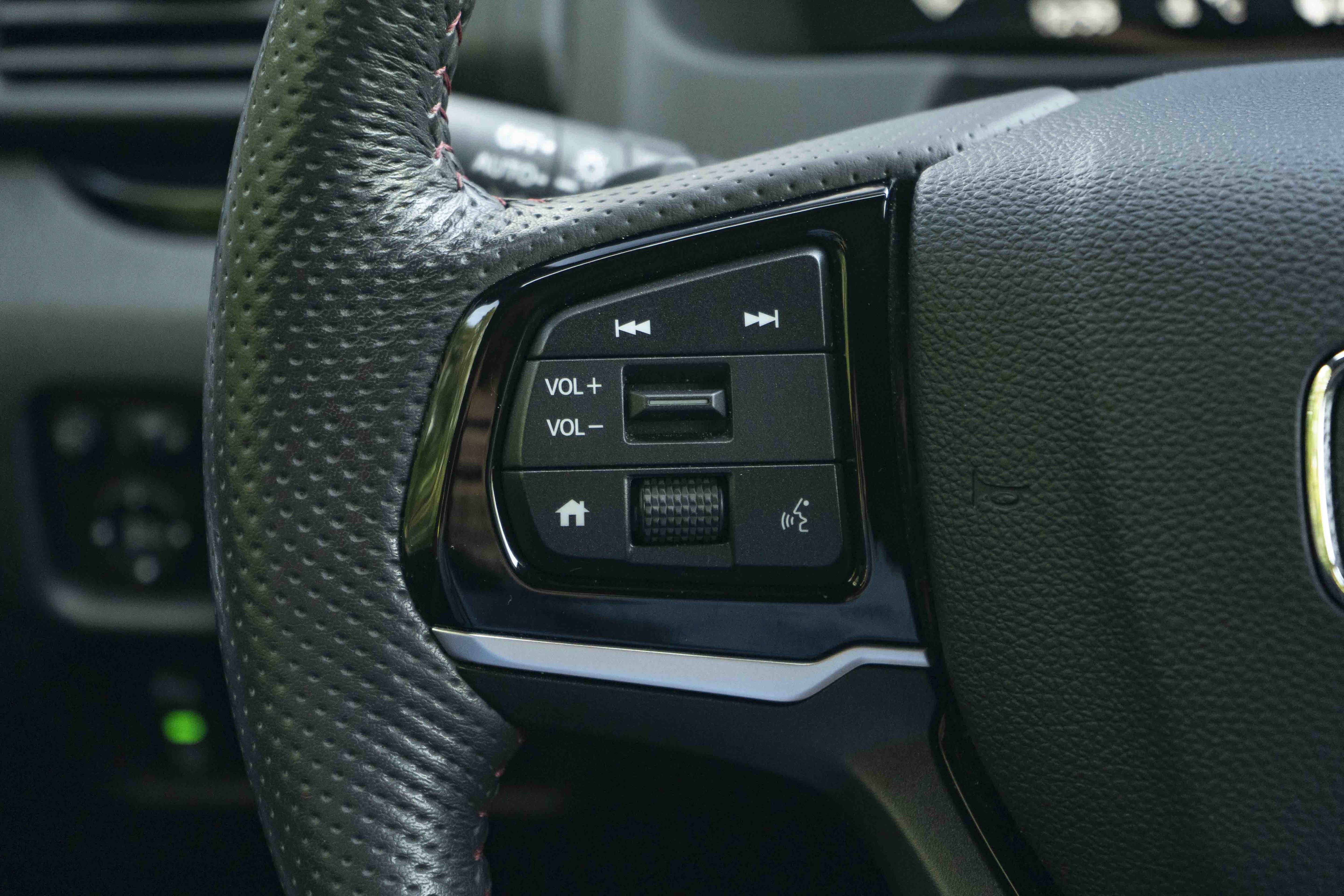 Used 2025 Honda Ridgeline Black Edition image 21