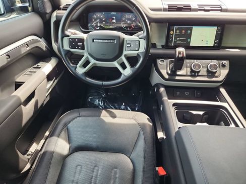 Used 2021 Land Rover Defender 110 X-Dynamic SE AWD/4WD image 4