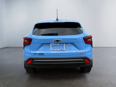 Used 2024 Chevrolet Trax RS w/ Driver Confidence Package FWD image 4