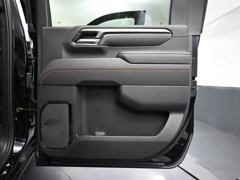 Used 2025 GMC Sierra 3500 AT4 image 45