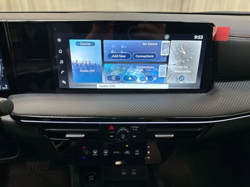 New 2025 Nissan Kicks SR image 5