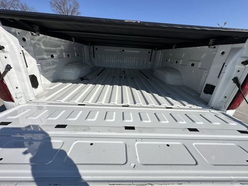 Used 2025 Chevrolet Silverado 2500 Custom w/ Custom Value Package image 9