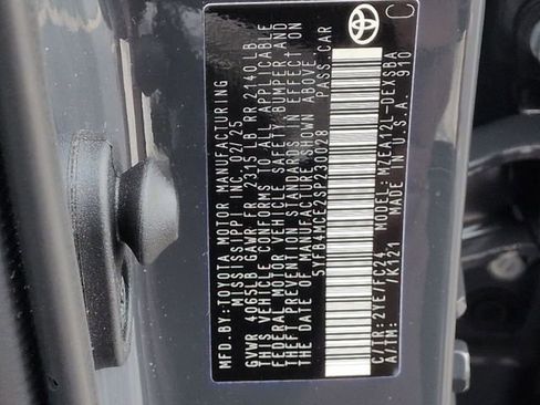 Certified 2025 Toyota Corolla FX image 32