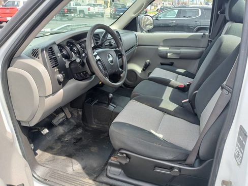 Used 2008 Chevrolet Silverado 2500 W/T w/ Snow Plow Prep Package image 10