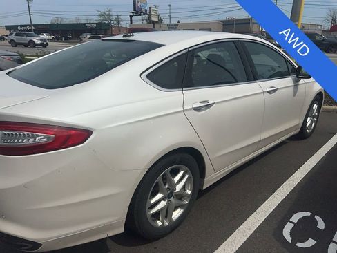 Used 2013 Ford Fusion Titanium w/ Titanium Driver Assist Pkg image 8