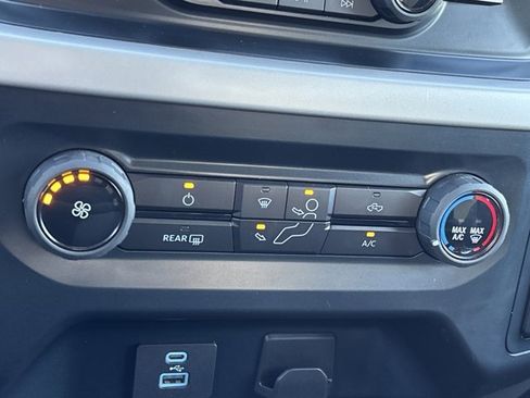 Used 2023 Ford F150 XLT image 33