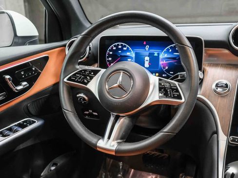 Certified 2026 Mercedes-Benz GLC 300 image 17