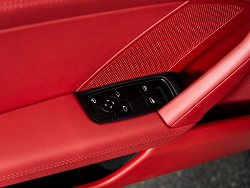 Used 2025 Porsche 911 Carrera S w/ Premium Package image 50