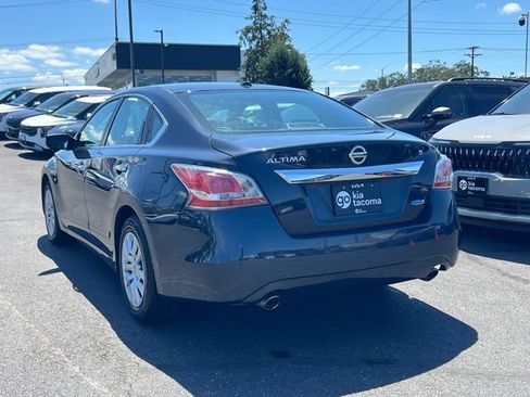 Used 2014 Nissan Altima 2.5 S w/ Display Audio Package FWD image 9