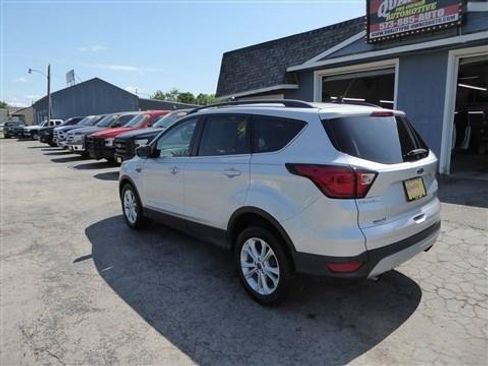 Used 2019 Ford Escape SEL FWD image 8