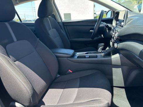 Used 2025 Nissan Sentra SV FWD image 34