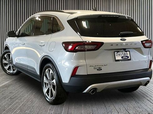 Used 2025 Ford Escape Platinum w/ Premium Technology Package image 12