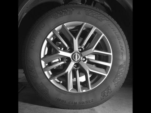 Used 2026 Nissan Rogue S FWD image 12