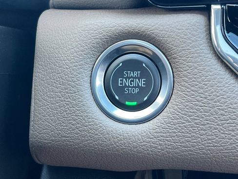 New 2026 GMC Canyon Denali AWD/4WD image 19