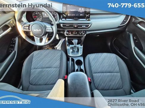 Used 2023 Kia Seltos LX image 12