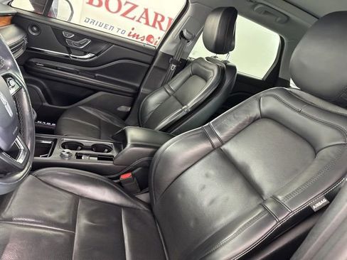 Used 2020 Lincoln Corsair Reserve image 11