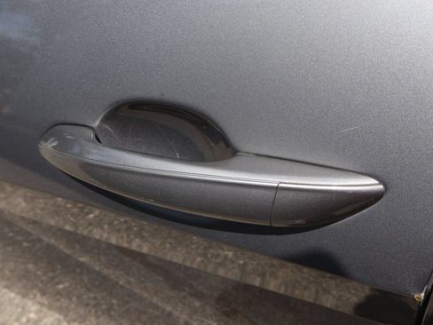 Used 2022 Hyundai Elantra SE FWD image 15