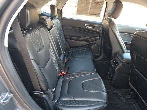 Used 2024 Ford Edge Titanium image 30
