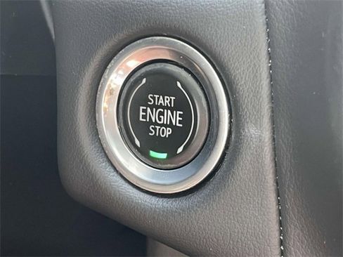 Used 2021 Chevrolet Tahoe Z71 w/ Z71 Off-Road Package image 23