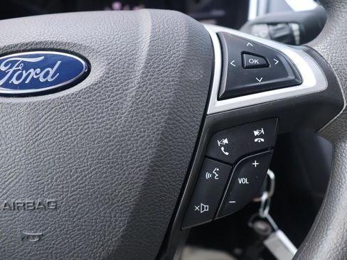 Used 2016 Ford Fusion SE image 30