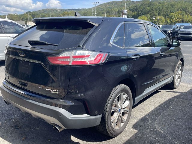 Used 2020 Ford Edge Titanium w/ Equipment Group 301A FWD image 3