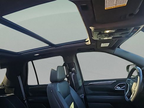 Used 2023 Chevrolet Tahoe Z71 w/ Luxury Package image 37