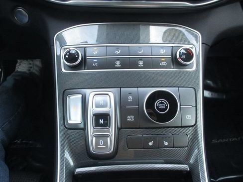 Used 2022 Hyundai Santa Fe SEL FWD image 22