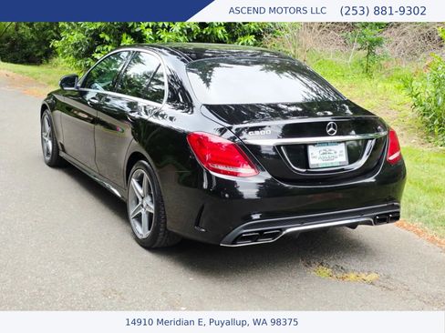 Used 2015 Mercedes-Benz C 300 4MATIC Sedan image 3