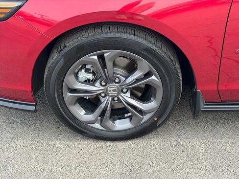 Used 2023 Honda Accord EX-L image 13