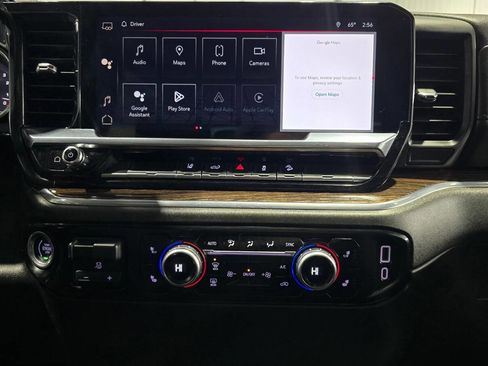 Used 2024 GMC Sierra 3500 SLE image 12