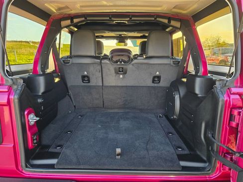 Used 2024 Jeep Wrangler Unlimited Rubicon 392 image 30