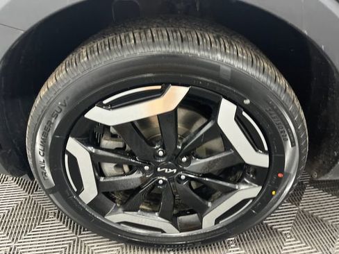 Certified 2023 Kia Telluride S w/ S Sunroof Package image 36