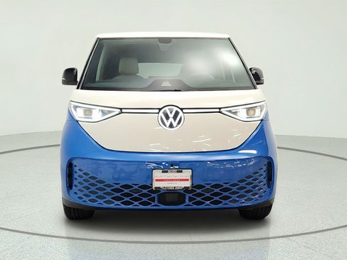Used 2025 Volkswagen ID. Buzz Pro S Plus AWD/4WD image 2